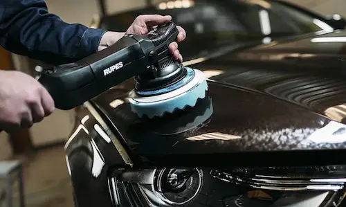 Detaliere exterior completă